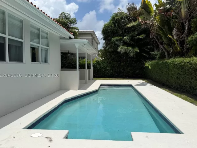 3-bedroom home for rent in Coral Gables - 1420 Baracoa Ave - MondialRealty
