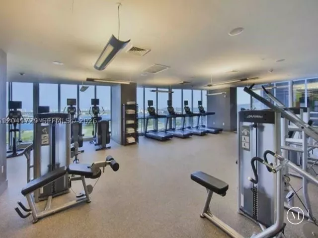 2-bedroom condo for rent in Miami - 1100 Biscayne Blvd 4402 - MondialRealty