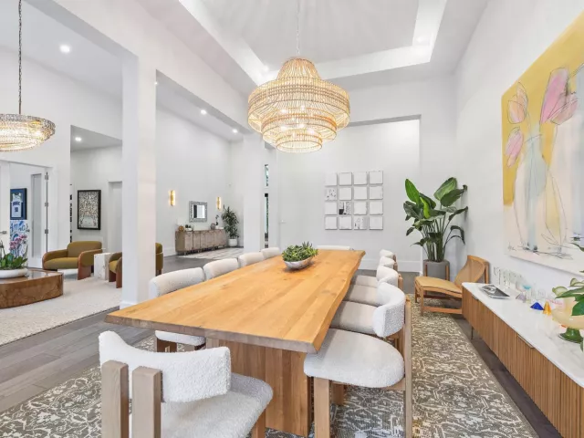 5-bedroom home for sale in West Palm Beach - 6634 Audubon Trace W - MondialRealty
