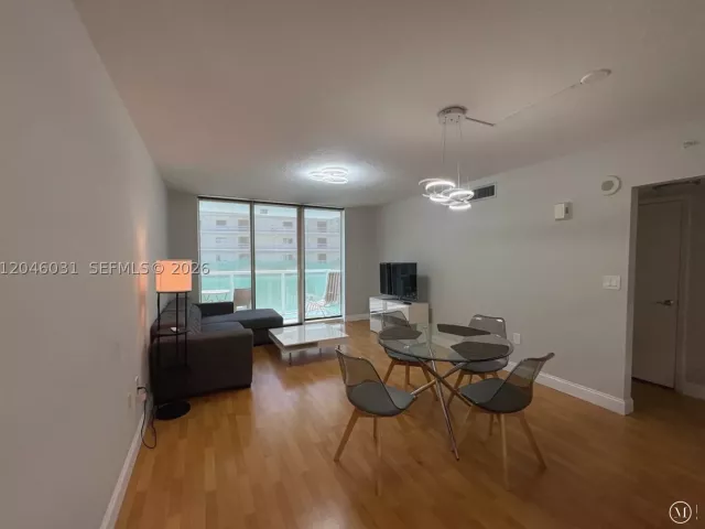 2-bedroom condo for rent in Miami -  - MondialRealty