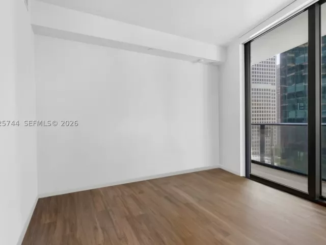 3-bedroom condo for rent in Miami - 801 S Miami Ave 2004 - MondialRealty