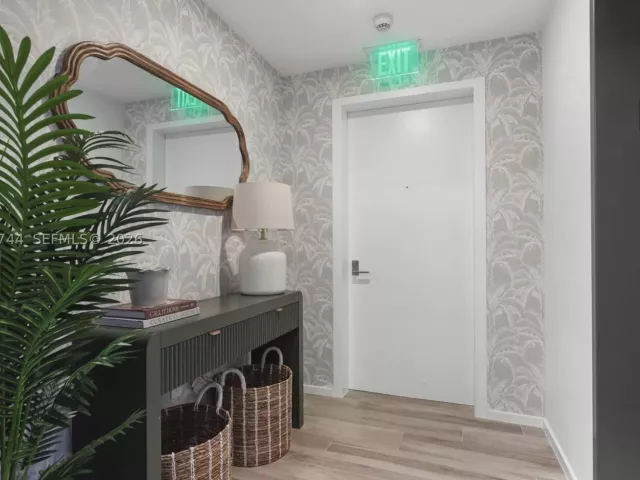 3-bedroom condo for rent in Miami - 801 S Miami Ave 2004 - MondialRealty