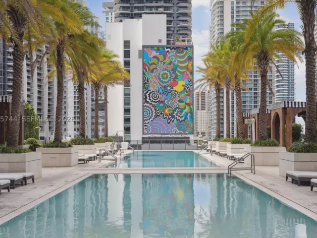 3-bedroom condo for rent in Miami - 801 S Miami Ave 2004 - MondialRealty
