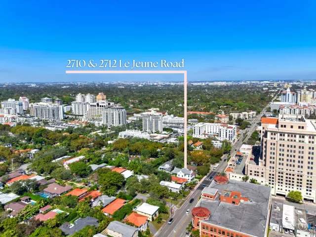 3-bedroom home for sale in Coral Gables - 2710 S Le Jeune Rd - MondialRealty