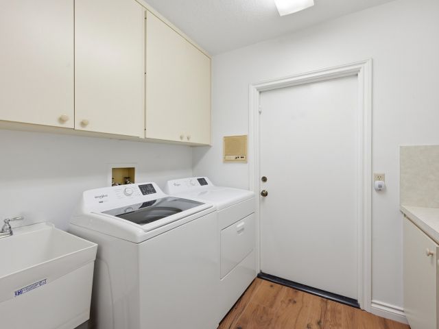 4-bedroom home for sale in Pompano Beach - 370 SE 13th Avenue - MondialRealty