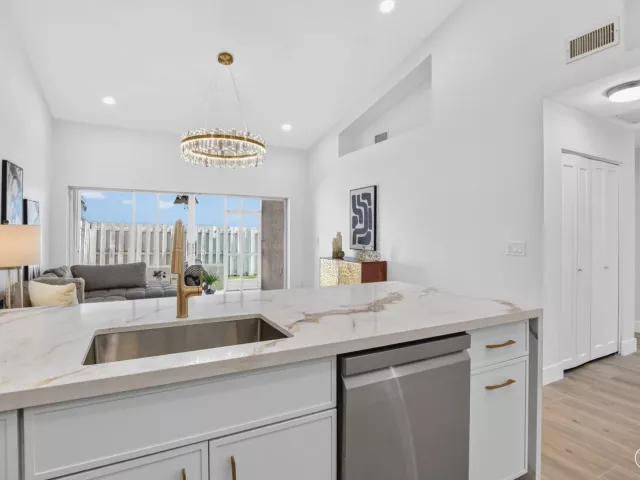 3-bedroom home for sale in Boca Raton - 11213 Jasmine Hill Circle - MondialRealty