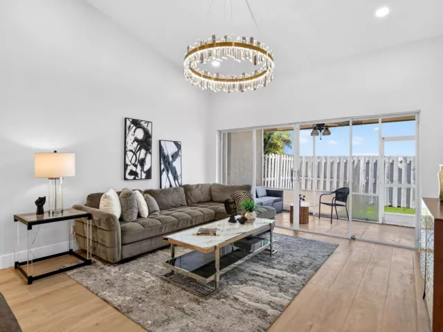 3-bedroom home for sale in Boca Raton - 11213 Jasmine Hill Circle - MondialRealty