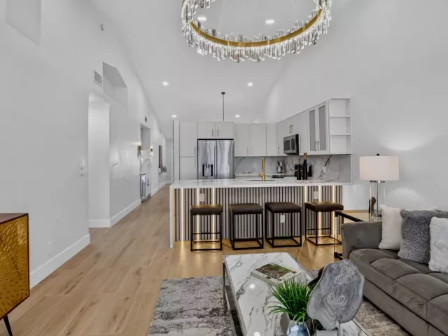 3-bedroom home for sale in Boca Raton - 11213 Jasmine Hill Circle - MondialRealty
