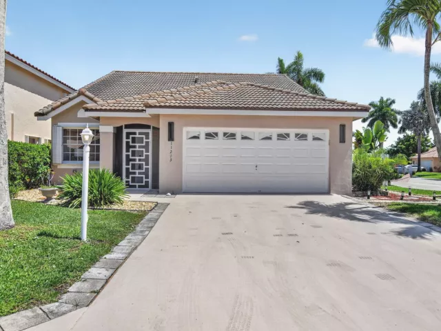 3-bedroom home for sale in Boca Raton - 11213 Jasmine Hill Circle - MondialRealty