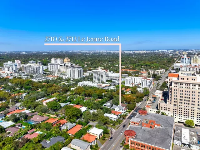 3-bedroom home for sale in Coral Gables - 2712 S Le Jeune Rd - MondialRealty