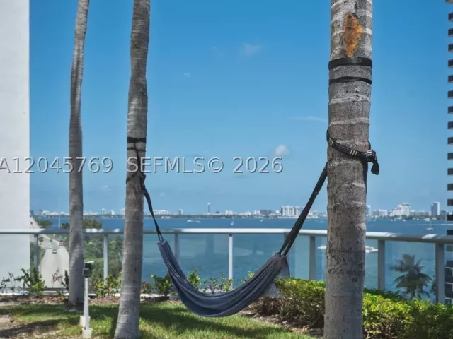 2-bedroom condo for rent in Miami - 601 NE 36th St 3112 - MondialRealty