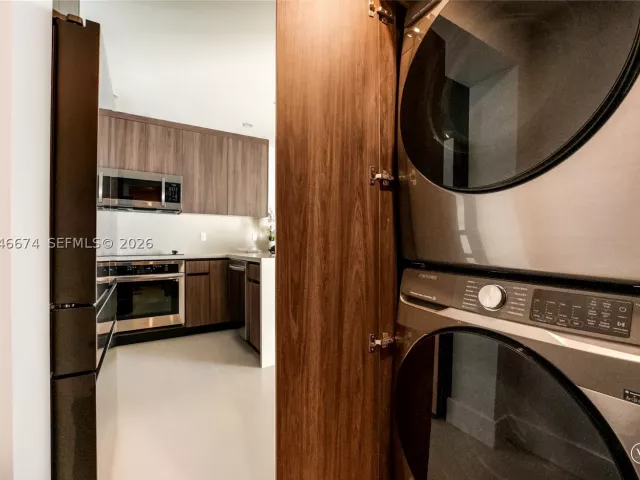 3-bedroom home for sale in Miami - 8318 NE 3rd Ct - MondialRealty