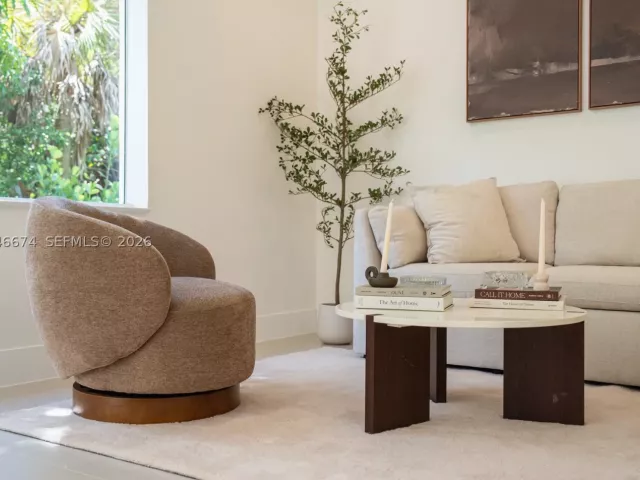3-bedroom home for sale in Miami - 8318 NE 3rd Ct - MondialRealty
