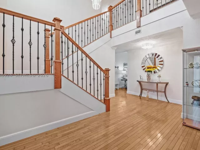 4-bedroom home for rent in Coral Gables - 1211 Algeria Ave - MondialRealty