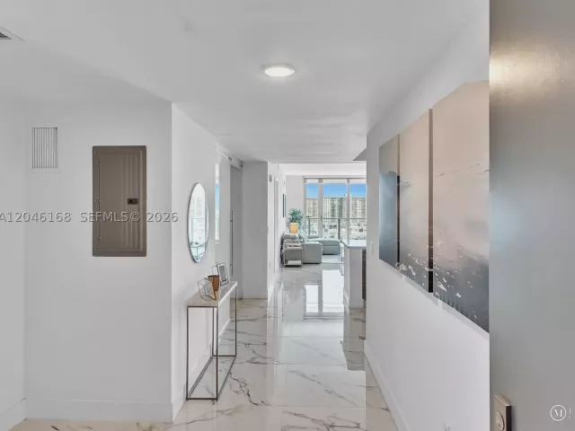 2-bedroom condo for sale in Sunny Isles Beach - 300 Sunny Isles Blvd 4-1503 - MondialRealty
