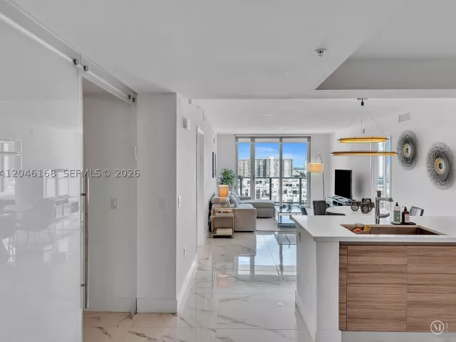 2-bedroom condo for sale in Sunny Isles Beach - 300 Sunny Isles Blvd 4-1503 - MondialRealty