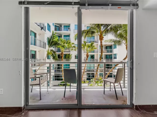 1-bedroom condo for rent in Miami Beach - 110 Washington Ave 1506 - MondialRealty