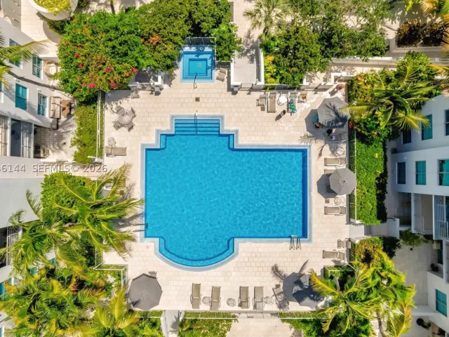 1-bedroom condo for rent in Miami Beach - 110 Washington Ave 1506 - MondialRealty