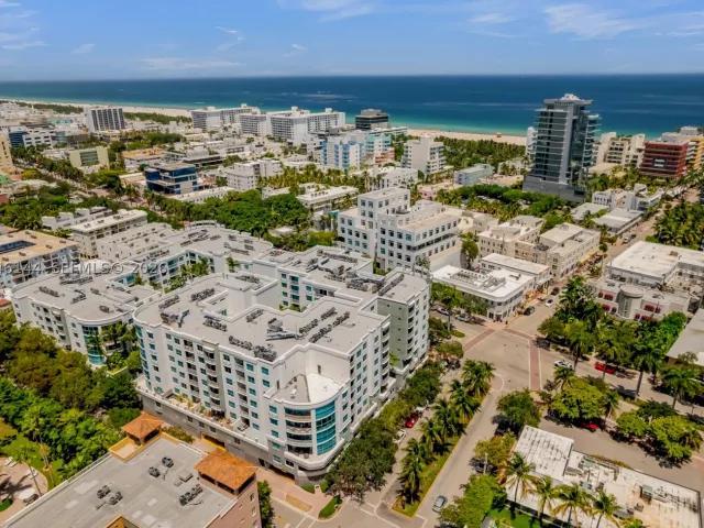 1-bedroom condo for rent in Miami Beach - 110 Washington Ave 1506 - MondialRealty