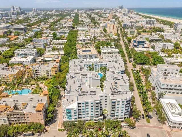 1-bedroom condo for rent in Miami Beach - 110 Washington Ave 1506 - MondialRealty