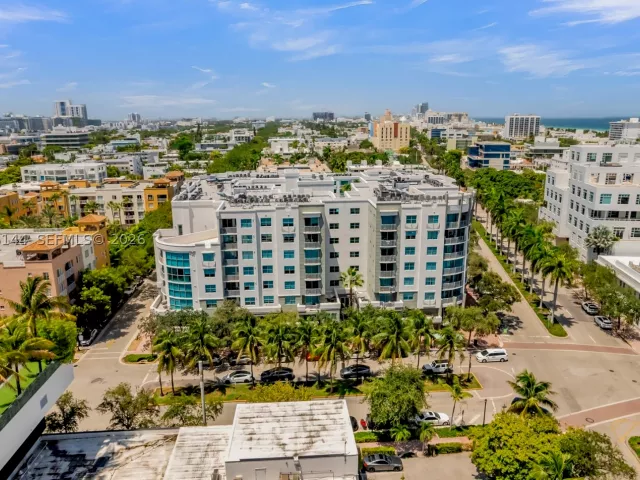 1-bedroom condo for rent in Miami Beach - 110 Washington Ave 1506 - MondialRealty