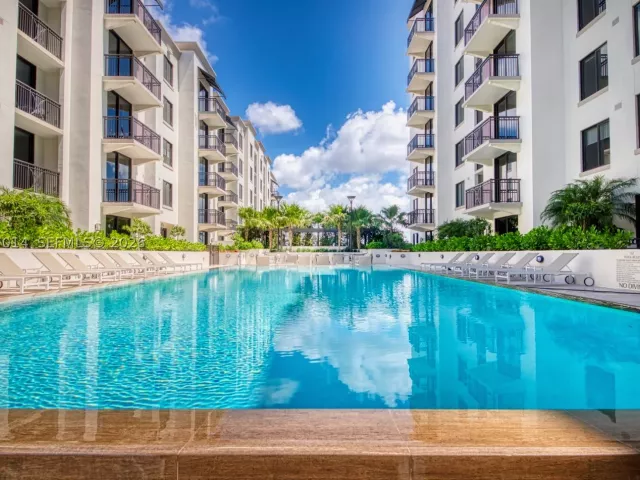 1-bedroom condo for rent in Coral Gables - 301 Altara Ave 733 - MondialRealty