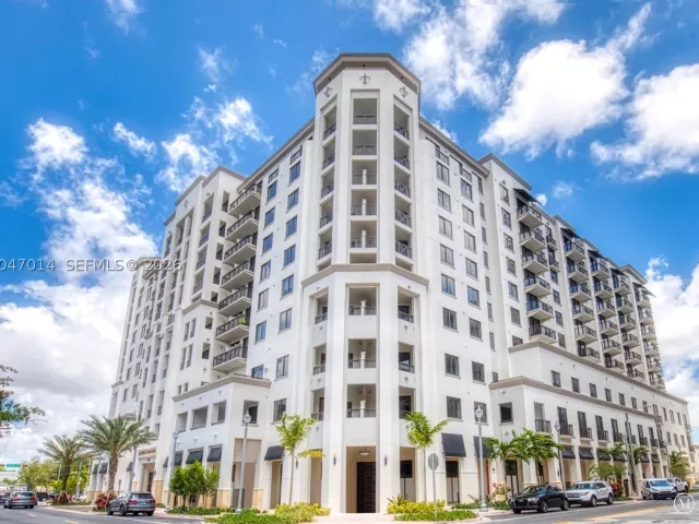1-bedroom condo for rent in Coral Gables - 301 Altara Ave 733 - MondialRealty