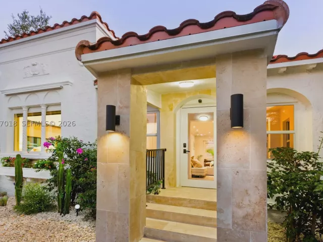3-bedroom home for sale in Miami - 3616 SW 26th St - MondialRealty