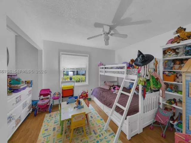 4-bedroom home for sale in Miami - 14630 SW 147th Ct - MondialRealty