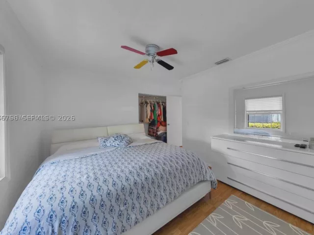 4-bedroom home for sale in Miami - 14630 SW 147th Ct - MondialRealty