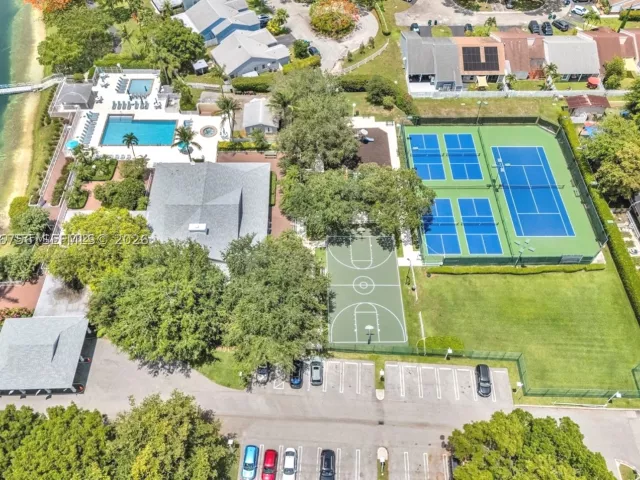 4-bedroom home for sale in Miami - 14630 SW 147th Ct - MondialRealty
