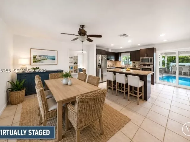 4-bedroom home for sale in Miami - 14630 SW 147th Ct - MondialRealty