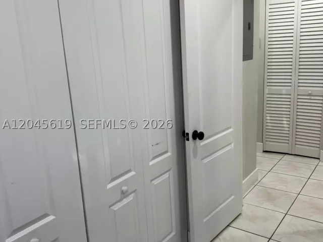 3-bedroom home for sale in Miami - 14406 SW 179th Ln - MondialRealty