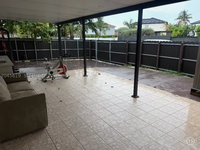 3-bedroom home for sale in Miami - 14406 SW 179th Ln - MondialRealty