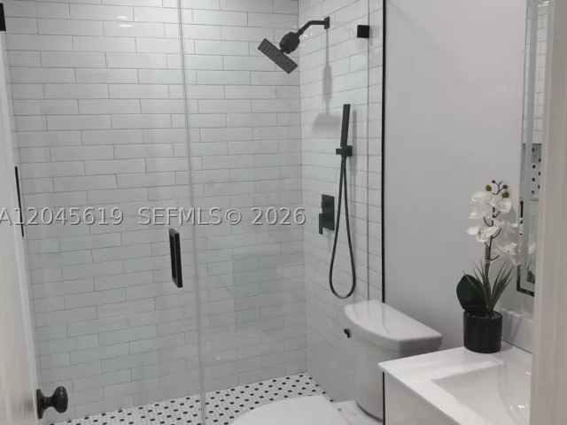 3-bedroom home for sale in Miami - 14406 SW 179th Ln - MondialRealty