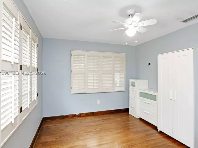 3-bedroom home for rent in Coral Gables - 221 Camilo Ave - MondialRealty