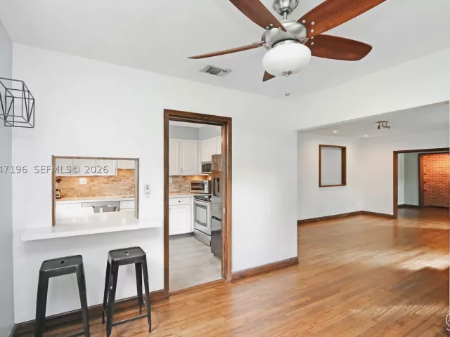 3-bedroom home for rent in Coral Gables - 221 Camilo Ave - MondialRealty