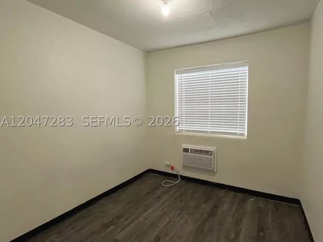 4-bedroom home for sale in Miami - 733 NW 4th Ave - MondialRealty
