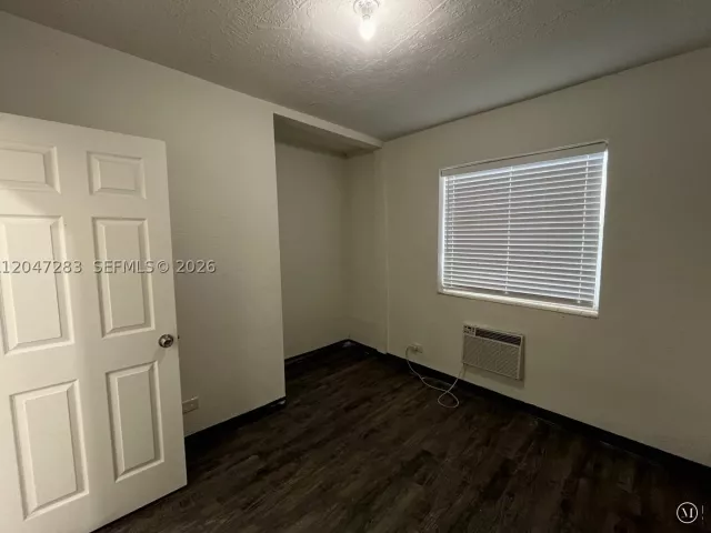 4-bedroom home for sale in Miami - 733 NW 4th Ave - MondialRealty