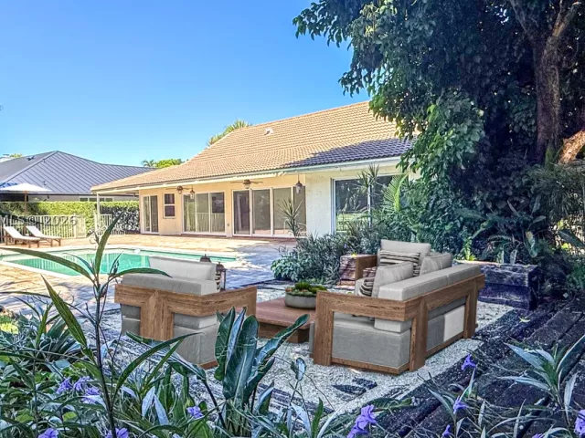 3-bedroom home for rent in Boca Raton - 10134 Boca Woods Ln 1034 - MondialRealty