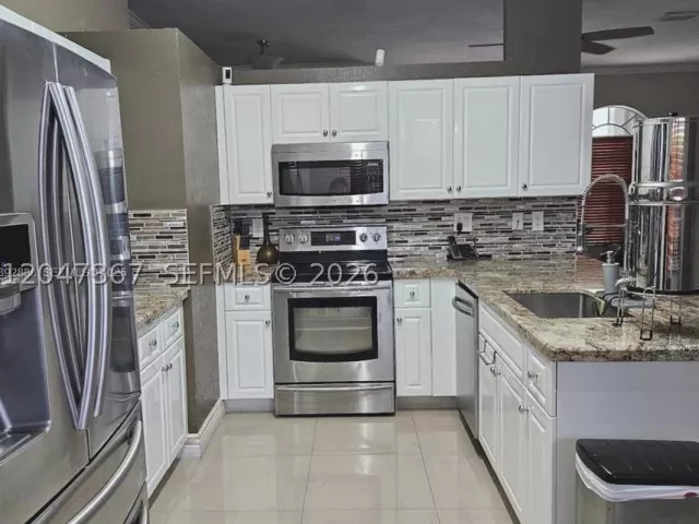 3-bedroom home for sale in Homestead - 2635 SE 4th Pl - MondialRealty