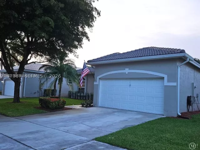 3-bedroom home for sale in Homestead - 2635 SE 4th Pl - MondialRealty