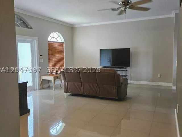 3-bedroom home for sale in Homestead - 2635 SE 4th Pl - MondialRealty