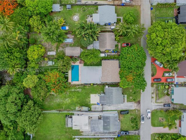 4-bedroom home for sale in Hollywood - 2827 Adams St - MondialRealty