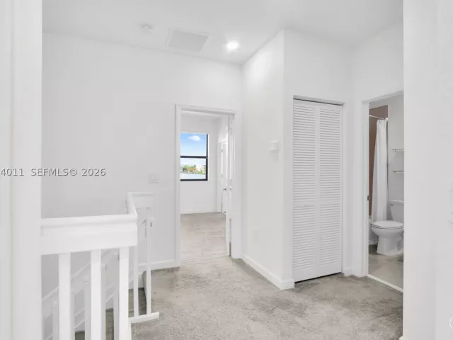 3-bedroom home for sale in Miami - 20610 NE 5th Pl - MondialRealty