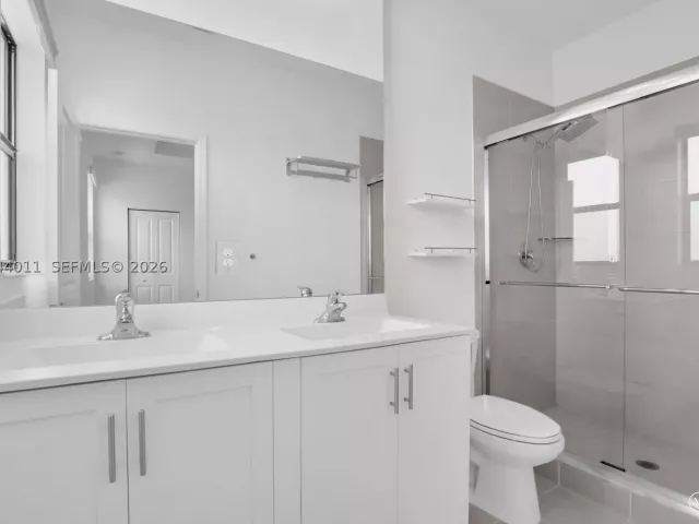 3-bedroom home for sale in Miami - 20610 NE 5th Pl - MondialRealty