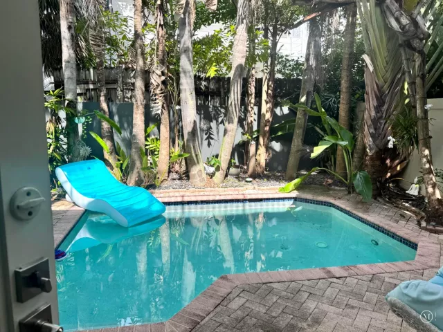 4-bedroom home for rent in Fort Lauderdale - 808 N Victoria Park Road 0 - MondialRealty