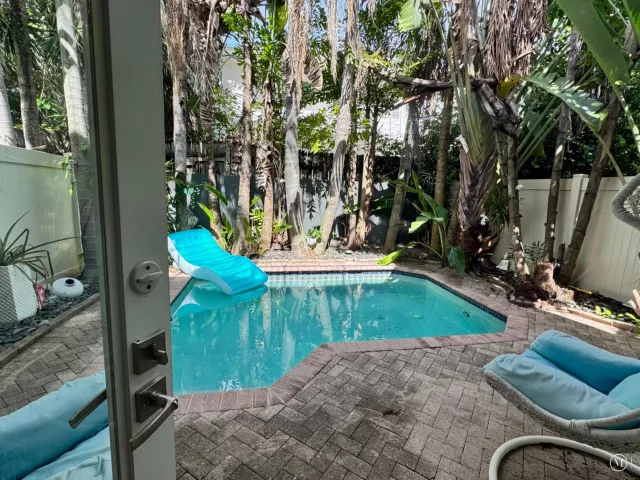 4-bedroom home for rent in Fort Lauderdale - 808 N Victoria Park Road 0 - MondialRealty