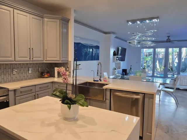 4-bedroom home for rent in Fort Lauderdale - 808 N Victoria Park Road 0 - MondialRealty