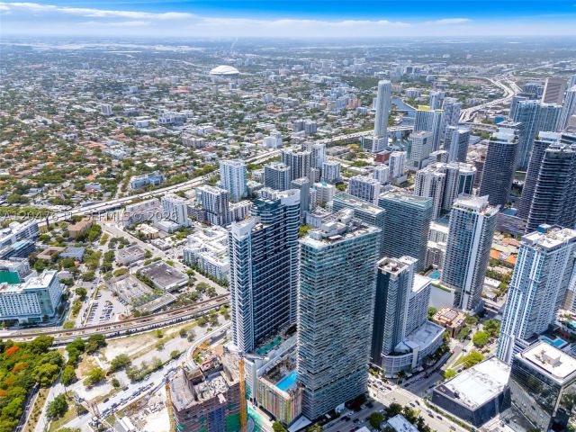 2-bedroom condo for sale in Miami - 1300 S Miami Ave 1601 - MondialRealty